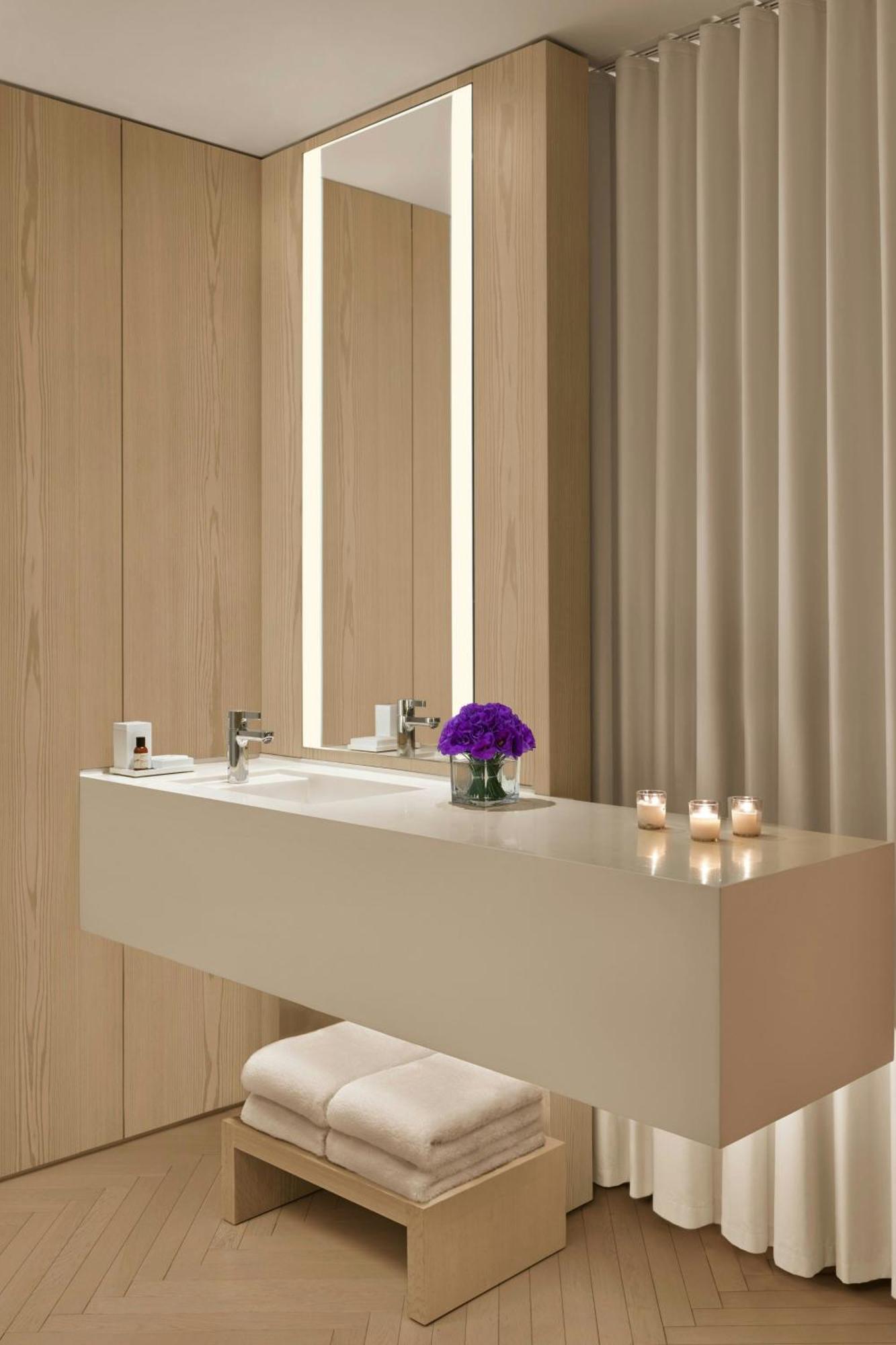 The Times Square Edition Νέα Υόρκη Εξωτερικό φωτογραφία A 3D rendering of a bathroom